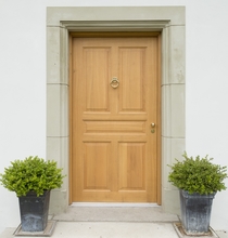 Porte d'entrée en bois massif