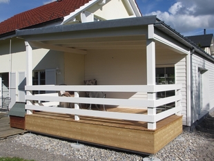 Terrasse en mélèze